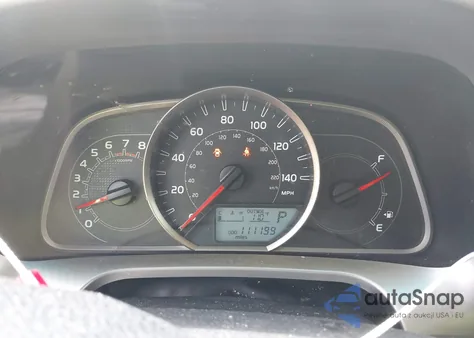 2013 Toyota Rav4 Xle z USA, uszkodzony, nr VIN JTMWFREV2DD001165